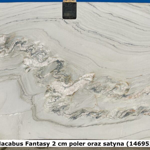 - Nowoczesny blat z naturalnego kamienia Macabus Fantasy, satyna, o wymiarach 2 cm, idealny do eleganckich wnętrz kuchennych i łazienkowych.