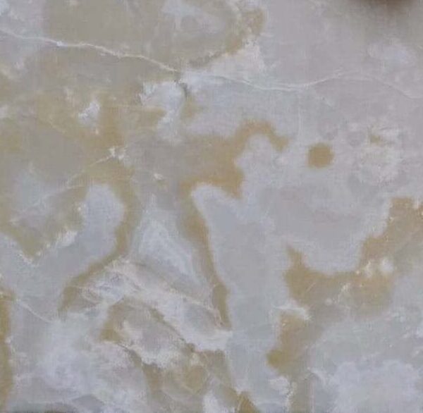 Onyx Tiffany naturalna płyta kamienna, elegancki marmur, idealny do wnętrz i architektury, wysoka jakość, oryginalny wzór, szeroko stosowany w luksusowych projektach.