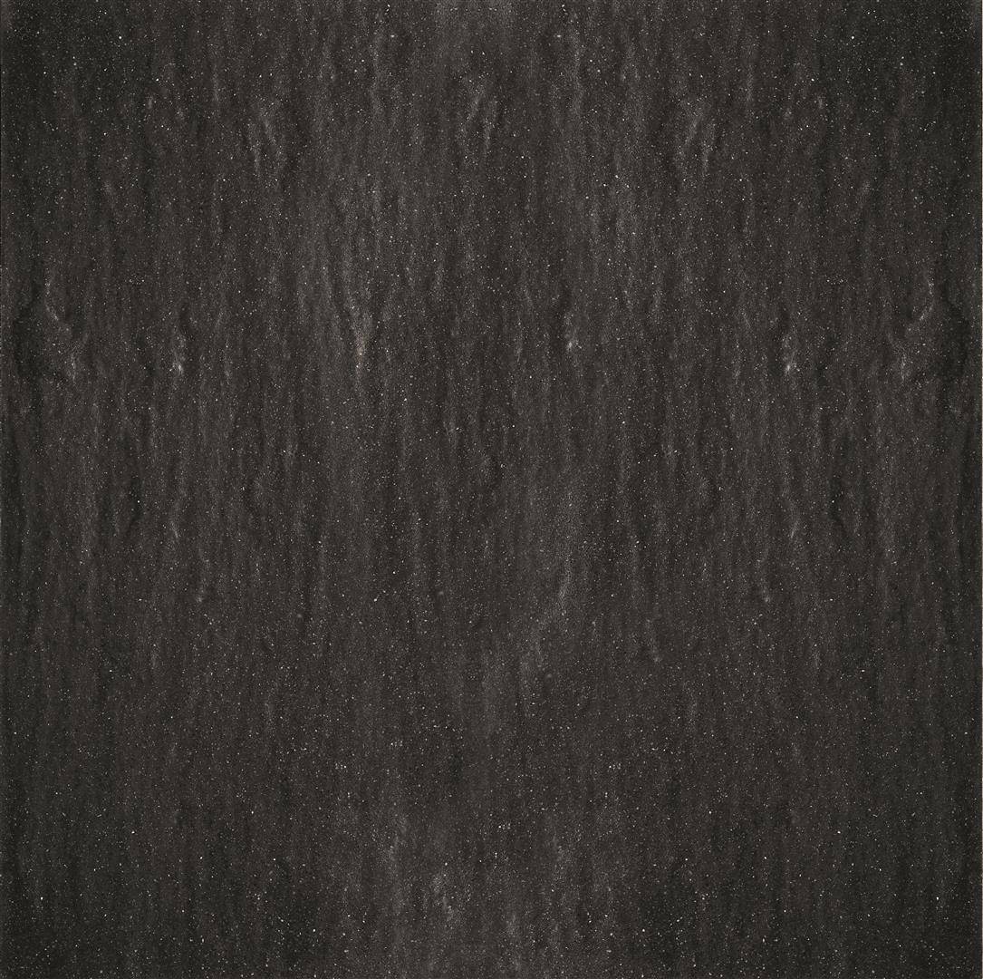 Granite czarny z subtelnymi błyszczącymi drobinkami, idealny do nowoczesnych powierzchni, blatów kuchennych oraz wykończenia wnętrz. Trwały i elegancki materiał naturalny od Global Stone.