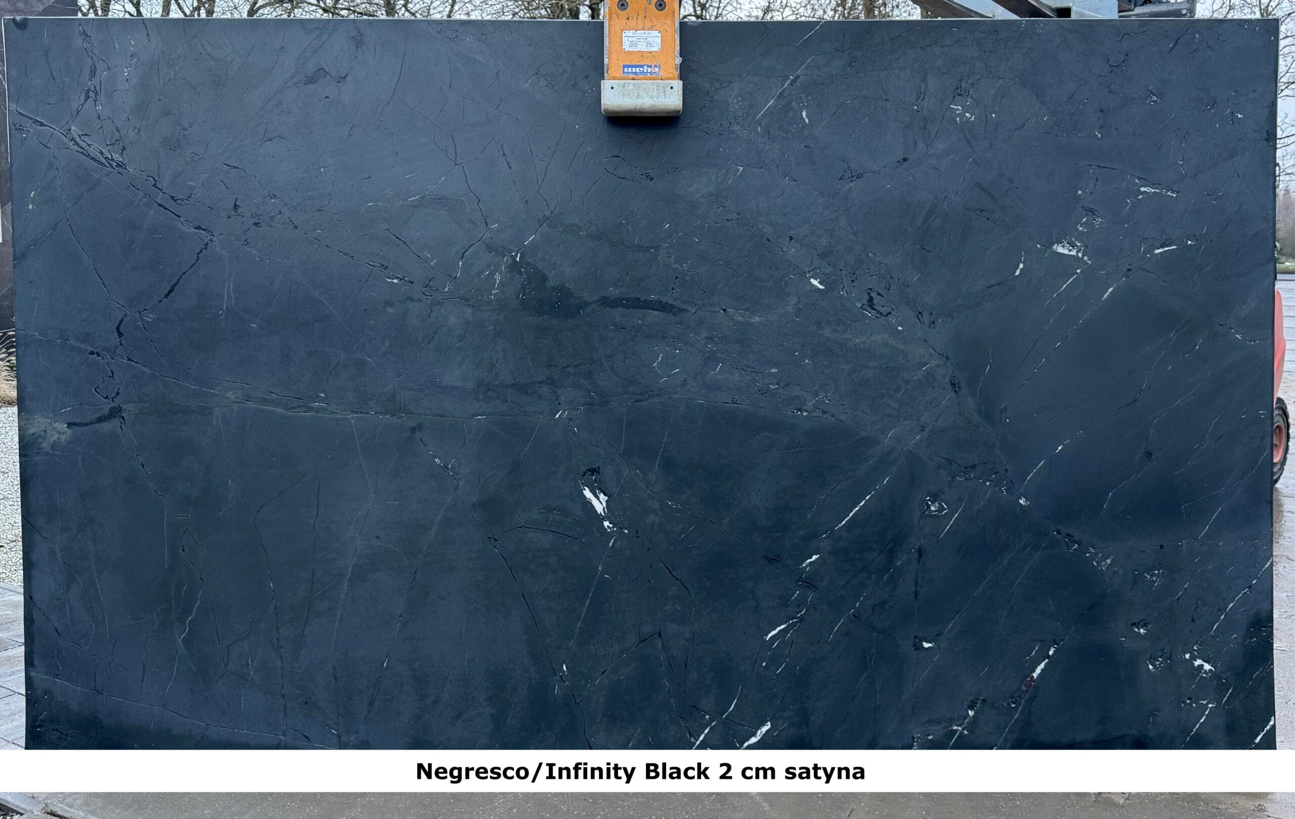 Negresco granit satyna – płyta kamienna do wnętrz i na elewacje