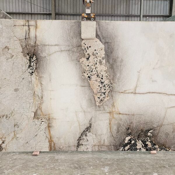 Kwarcyt Naturalny Patagonia 2 cm poler / nr. bloku 40924 - DOSTAWA 30.04.2026