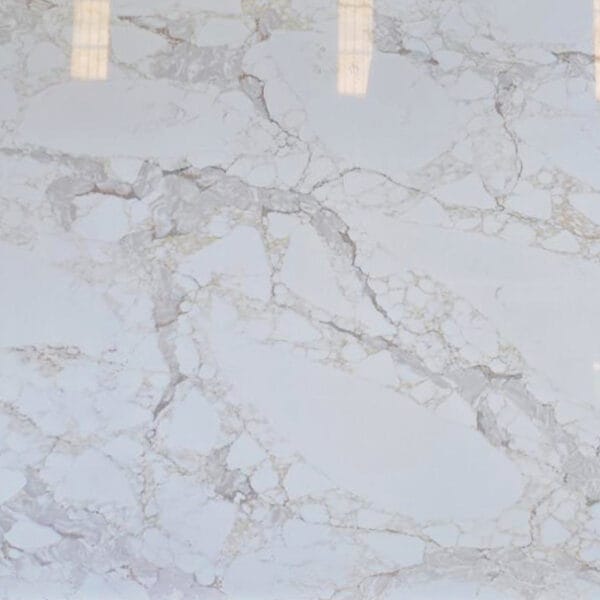 Konglomerat Kwarcowy Smart Quartz Glacier Gold 2 cm 320x160 satyna