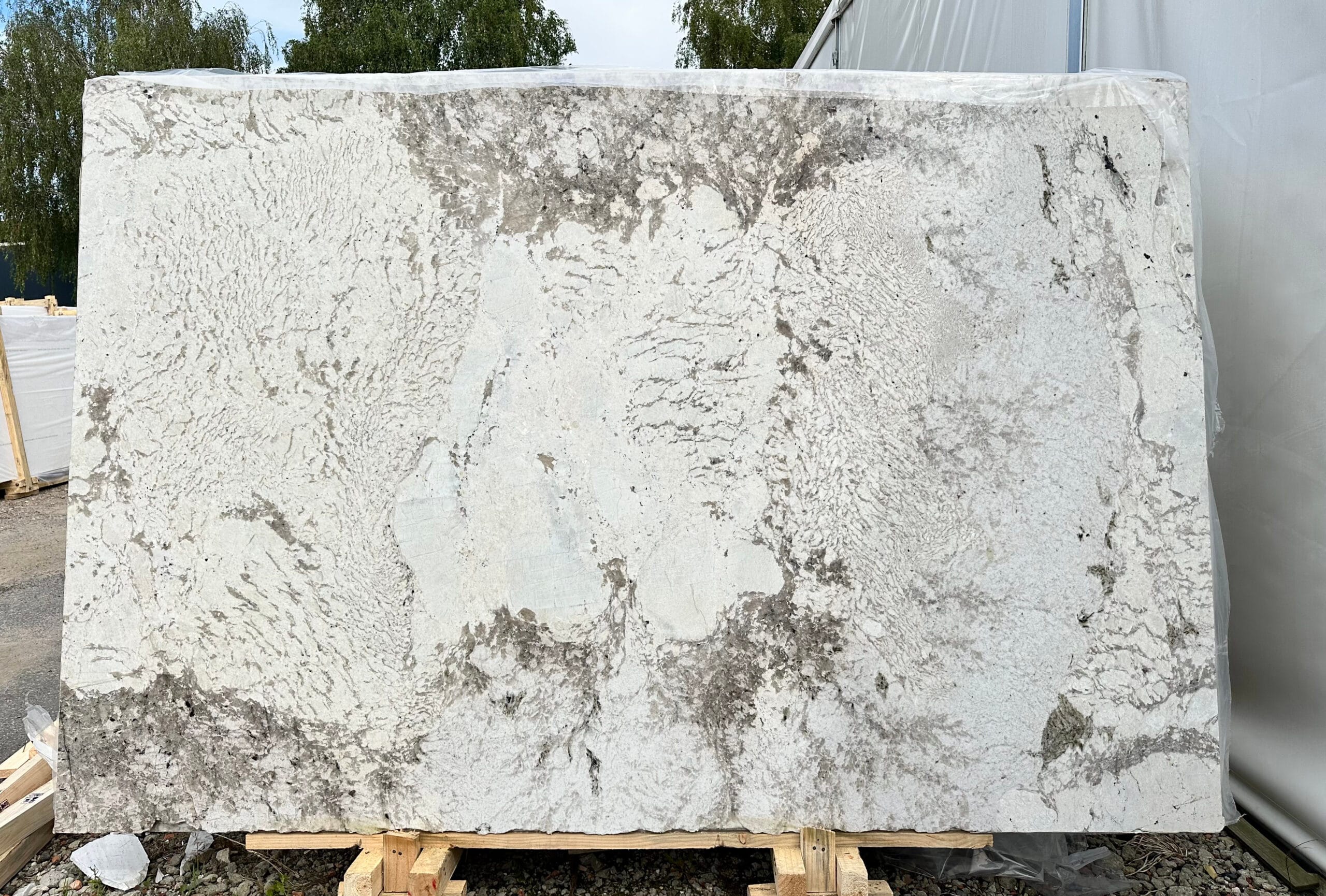 Granit Monalisa 2 cm poler nr. bloku 320 - obrazek 2