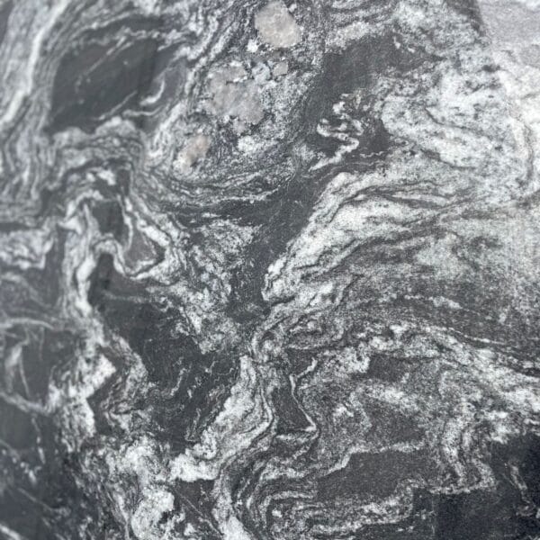 Granit Black Forest 2 cm poler / nr. bloku 2666
