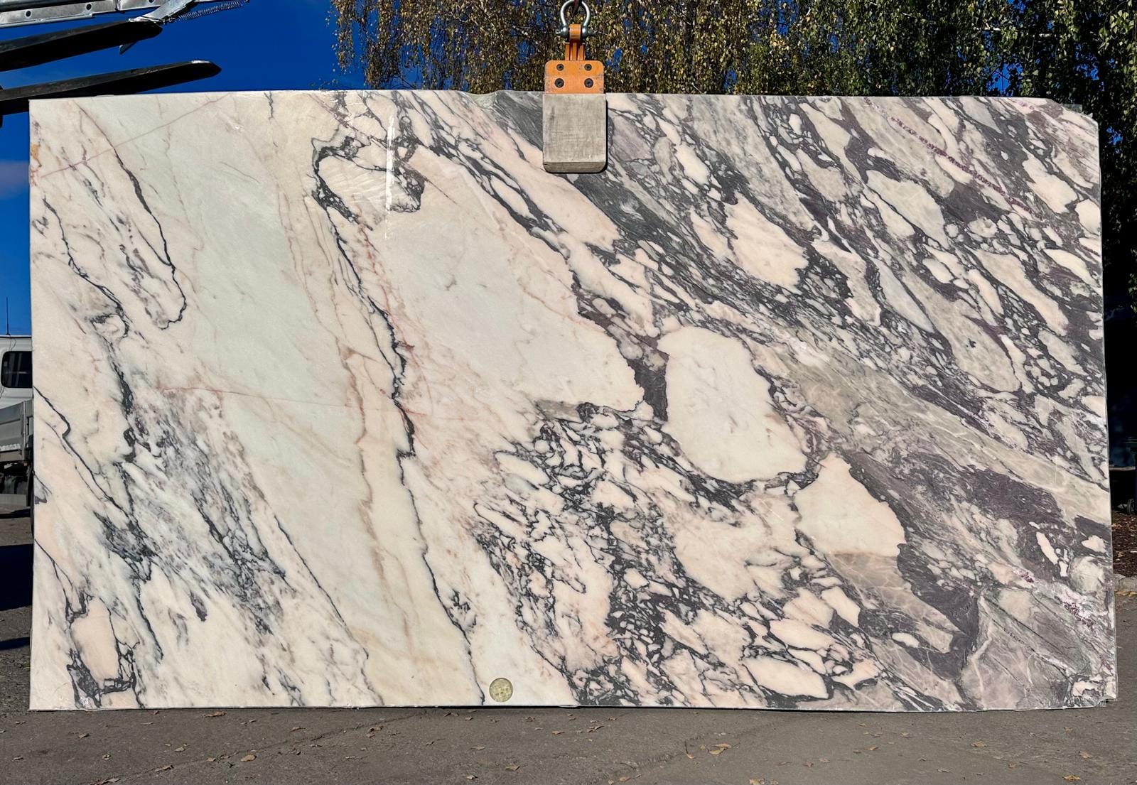 Marmur Calacatta Viola Sunset 2 cm szlif - obrazek 2